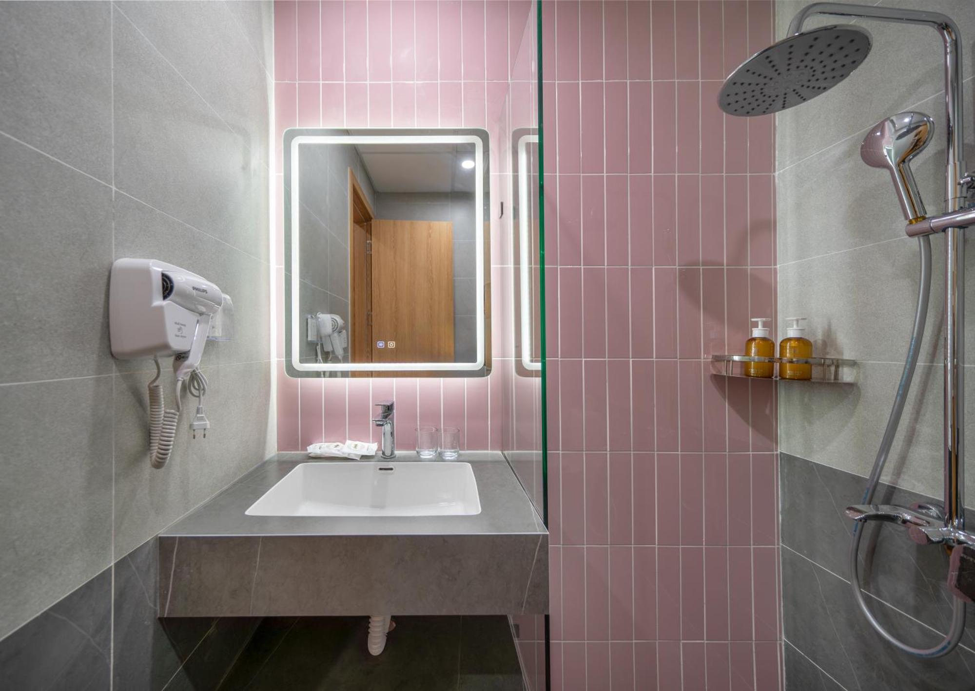 Moonlit Serviced Apartment Hanoi Exterior photo